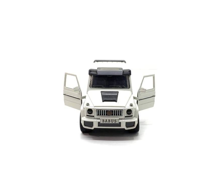 Masinuta metal mecanica, model Mercedes G, scara 1:24, usi mobile, capota mobila, portbagaj mobil, alb, 18 cm