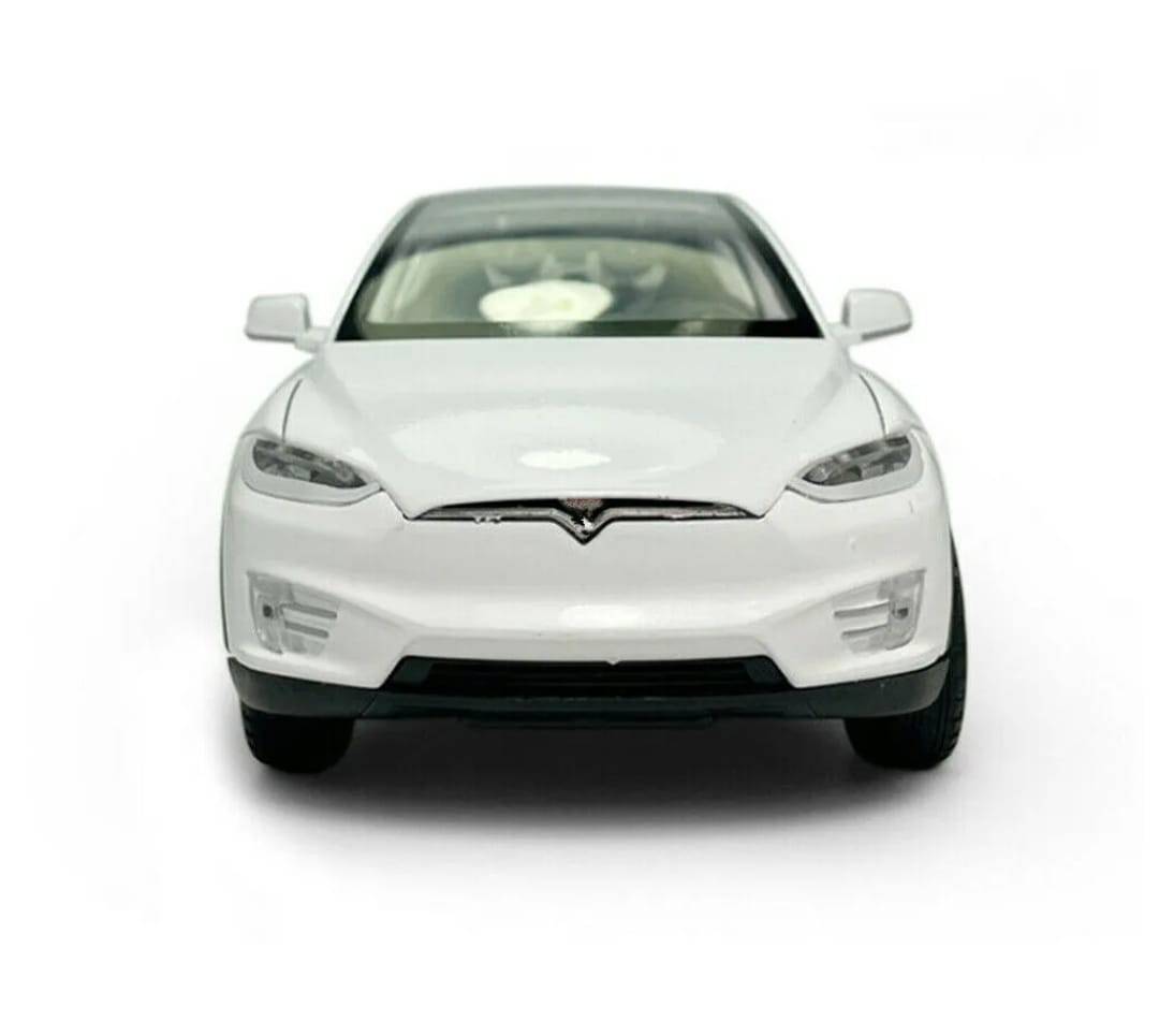 Masinuta metal mecanica, model Tesla X 90D, scara 1:22, sunete, usi mobile, capota mobila, portbagaj mobil, barlad, alb, 22 cm