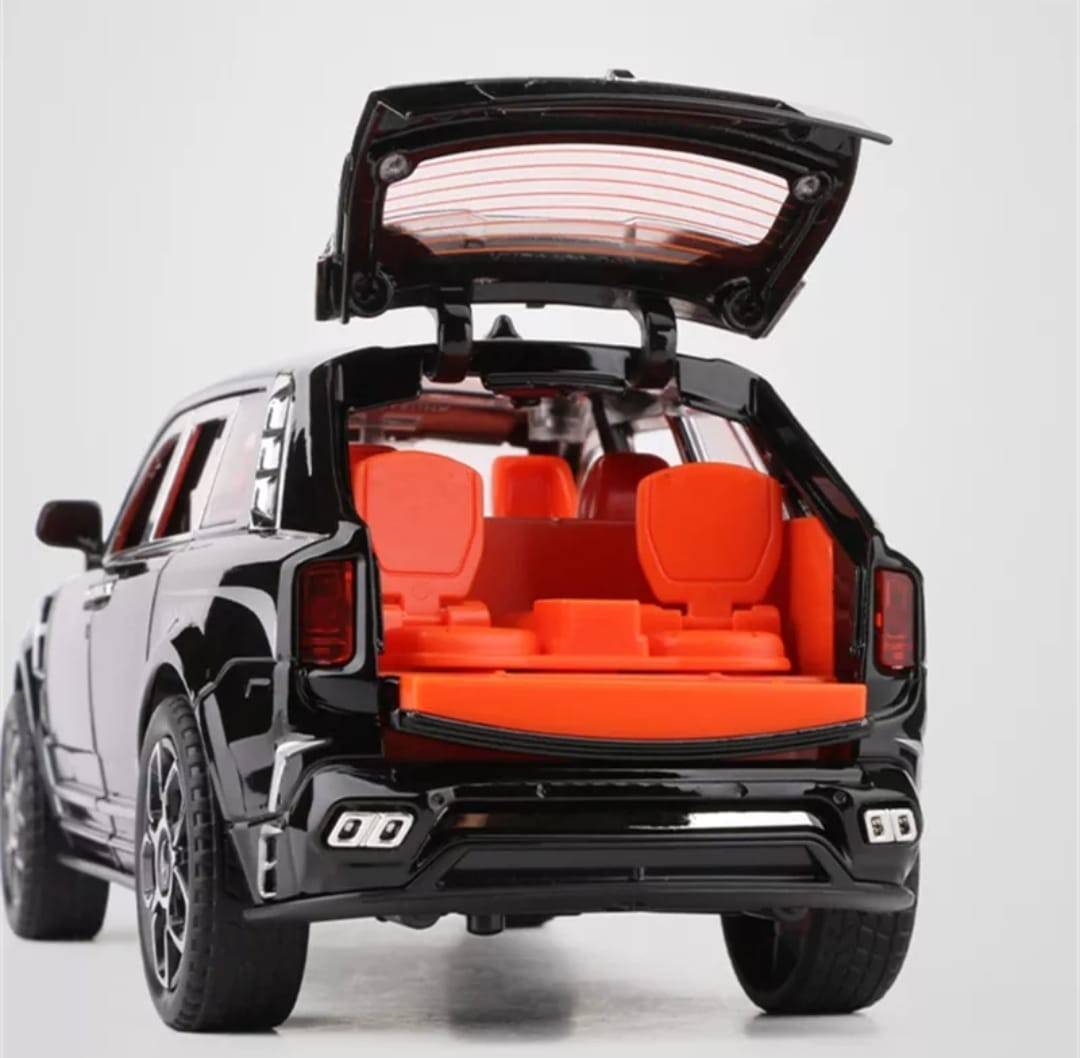 Masinuta metal mecanica, tip Rolls Royce Cullinar Mansory, 3 sunete, usi mobile, capota mobila, portbagaj mobil, negru, 17 cm