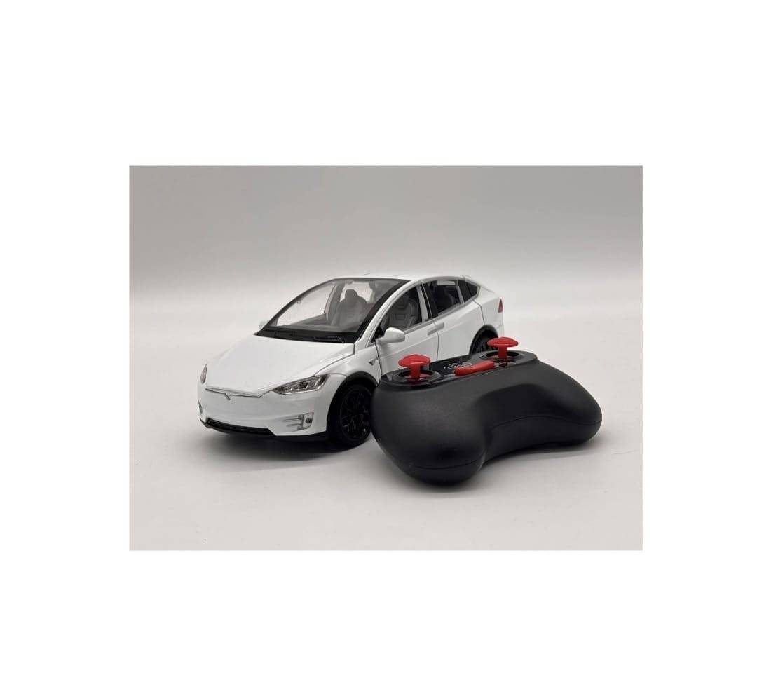 Masinuta metalica cu telecomanda, Tesla X, 1:22, usi mobile,fum, capota mobila, acumulator, alb, 20 cm