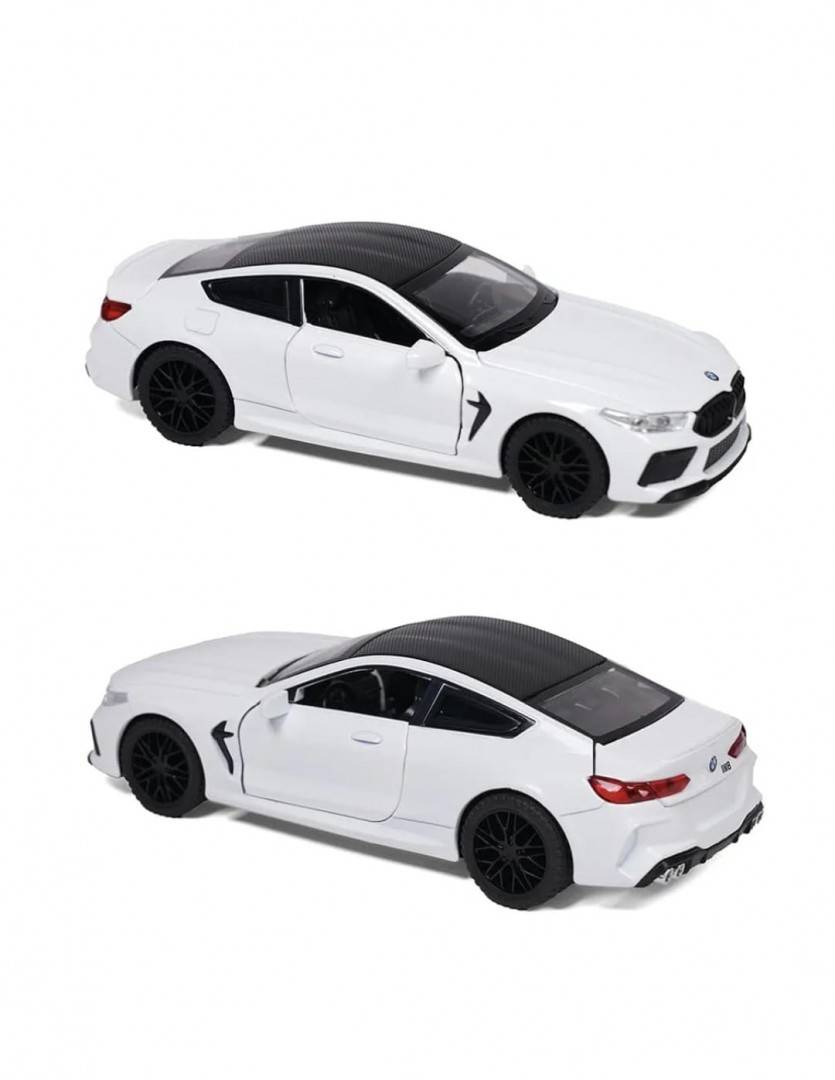 Masinuta metalica mecanica, tip BMW M8 Coupe, scara 1:32, lumini si sunete, usi mobile, capota mobila, portbagajul mobil, alb, 15 cm